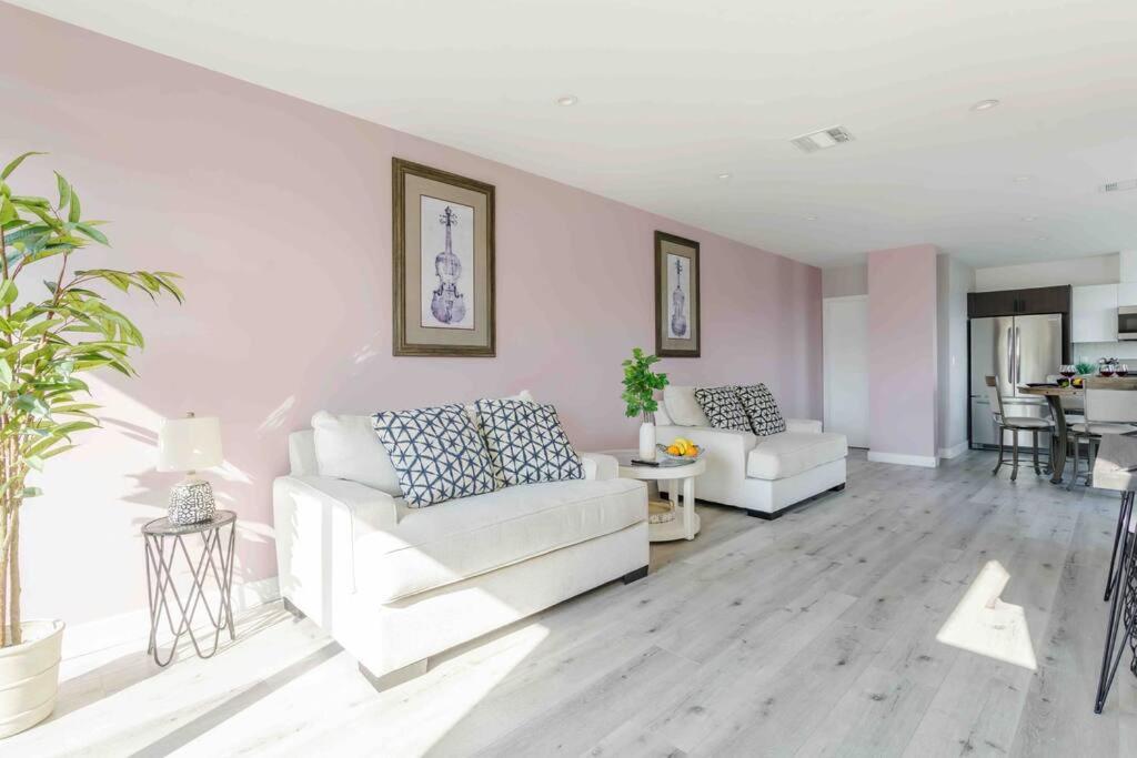 Stunning Hollywood Townhouse With Sunny Views Villa Los Angeles Dış mekan fotoğraf