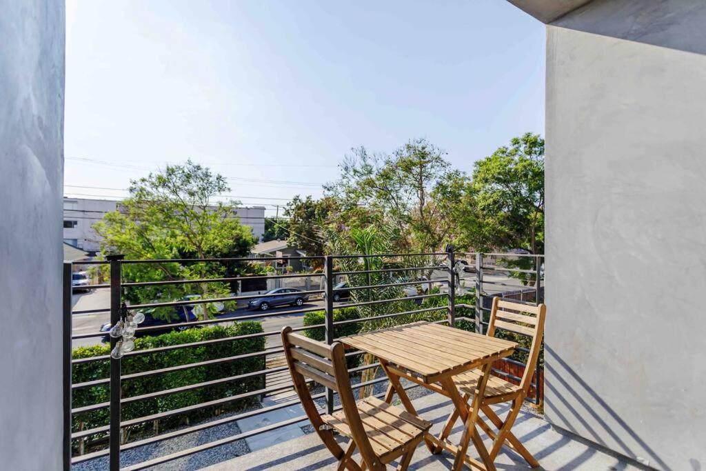 Stunning Hollywood Townhouse With Sunny Views Villa Los Angeles Dış mekan fotoğraf